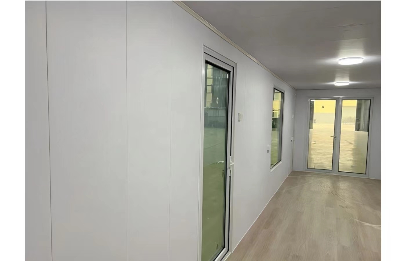 40 pieds de luxe élevé ont adapté les besoins du client au grand espace de Chambre de double couche de Chambre de conteneur fixe de 40 pieds 40 pieds de luxe élevé ont adapté les besoins du client au grand espace de Chambre de double couche de Chambre de conteneur fixe de 40 pieds