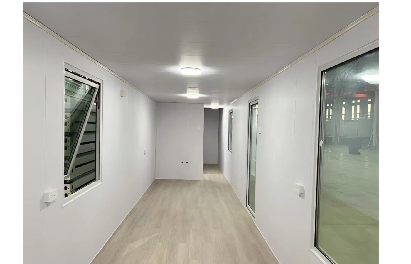 40 pieds de luxe élevé ont adapté les besoins du client au grand espace de Chambre de double couche de Chambre de conteneur fixe de 40 pieds 40 pieds de luxe élevé ont adapté les besoins du client au grand espace de Chambre de double couche de Chambre de conteneur fixe de 40 pieds